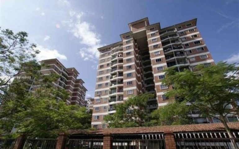 Flora Green Condominium, Bandar Sungai Long