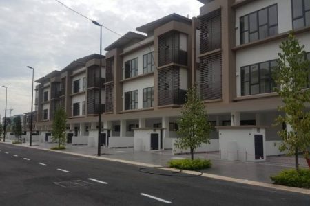 Sierra 16 townhouse, Puchong Selangor – N’dira