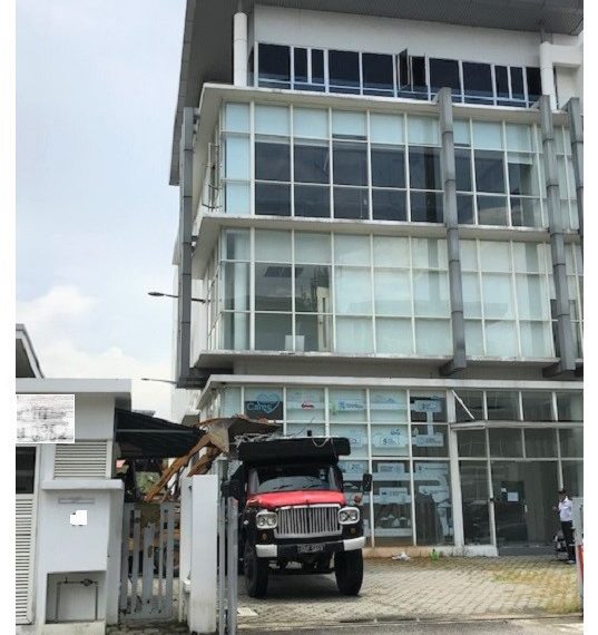 Temasya Glenmarie factory for Rent – semi detached