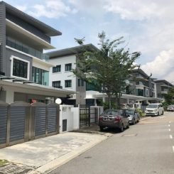 Akira Semi D house in Puchong, Selangor Akira Semi D house in Puchong, Selangor