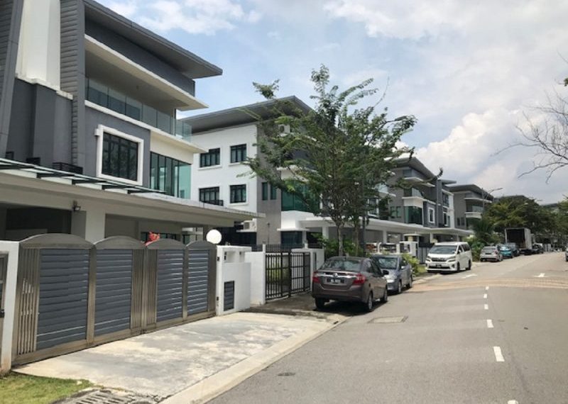 Akira Semi D house in Puchong, Selangor