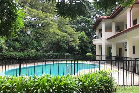 Beverly Hills Bungalow For Rent, IOI Resort City