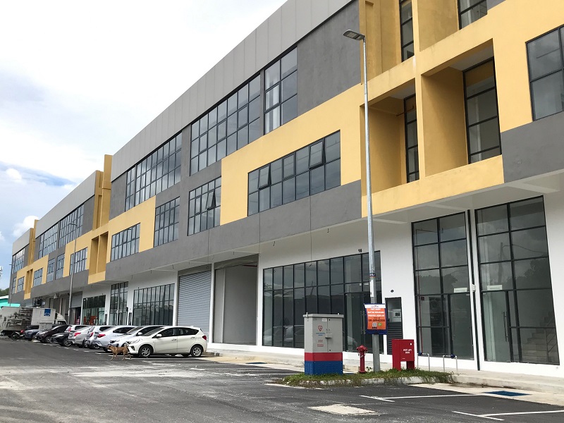 Warehouse for rent Subang Jaya consist factory and office