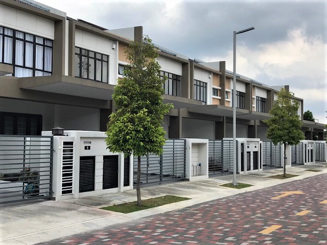 Puchong double story house for sale
